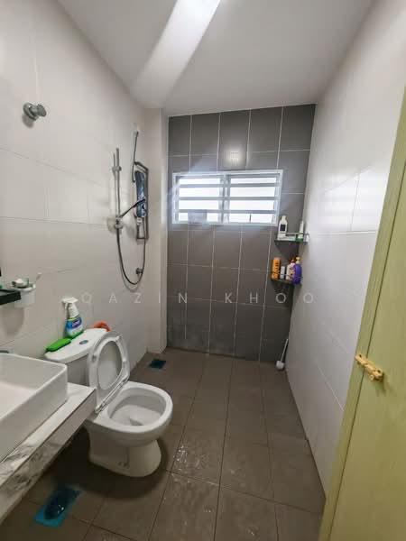 2-storey Terraced House for Sale in Taman Sri Perkasa (Ipoh) - Qazin Khoo - Bathroom - PropertyGuru.com.my