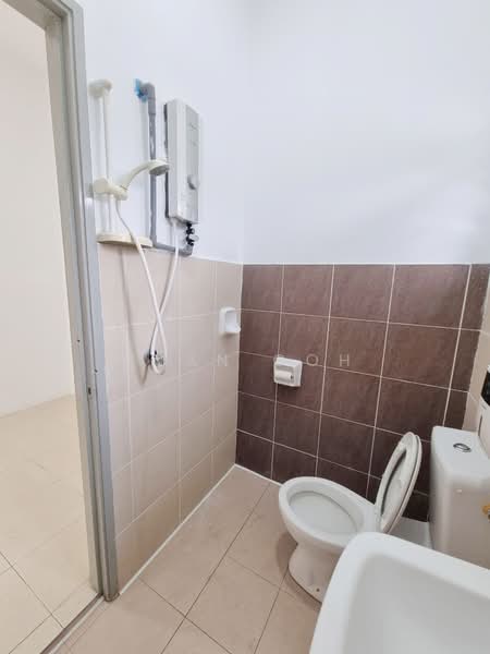 Rumah Bandar untuk Disewa di Taman Tasik Puchong (Puchong) - Evan Goh - Bathroom - PropertyGuru.com.my