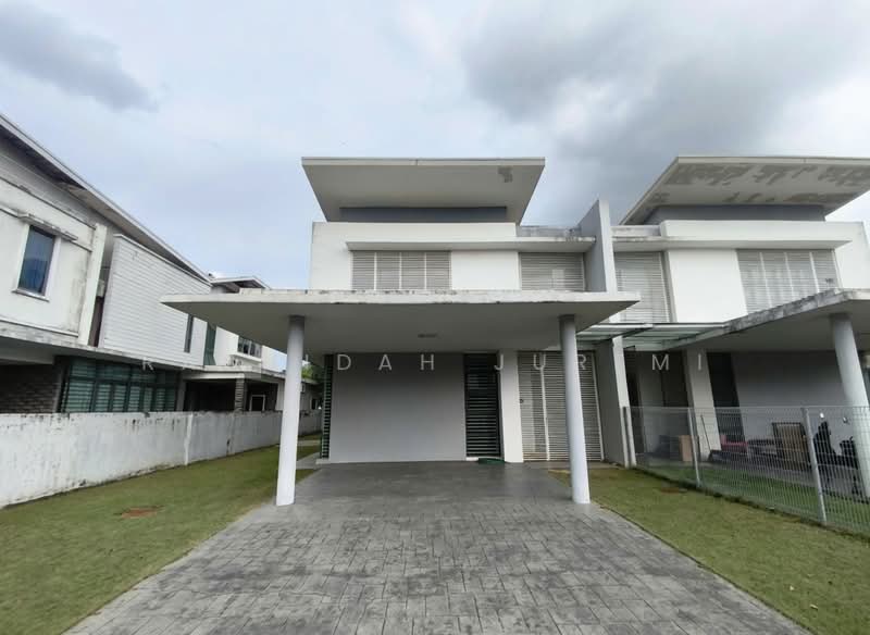 Semi-Detached House for Sale in Seksyen 7 (Shah Alam) - Rashidah Juremi - Exterior - PropertyGuru.com.my