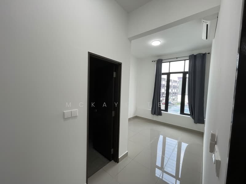 Shop / Office for Rent in Cyber 11 (Cyberjaya) - MckayC TEH - PropertyGuru.com.my