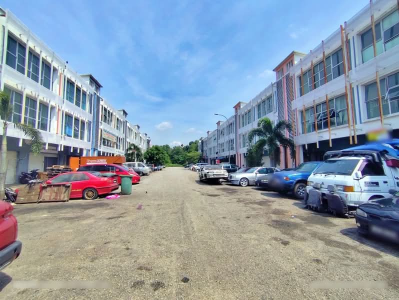 Kedai / Pejabat untuk Dijual di Shah Alam (Selangor) - Hannee Tay - Exterior - PropertyGuru.com.my