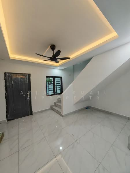 2-storey Terraced House for Sale in Bandar Indahpura (Kulai) - Azlan Ismail aiproperty - Interior - PropertyGuru.com.my