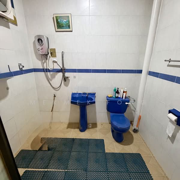 2-storey Terraced House for Sale in Taman Bukit Kempas (Tampoi) - MekMek Fong - PropertyGuru.com.my