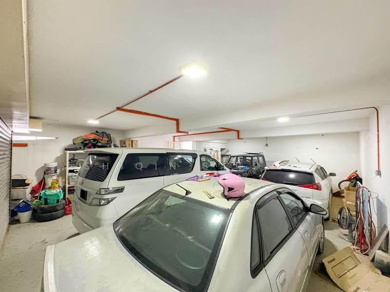 Rumah Banglo untuk Dijual di Seksyen 9 (Shah Alam) - Shiqin Saidin - Car Park - PropertyGuru.com.my