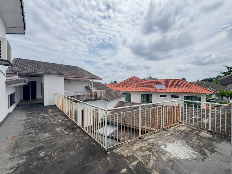 Rumah Banglo untuk Dijual di Seksyen 9 (Shah Alam) - Shiqin Saidin - Roof - PropertyGuru.com.my