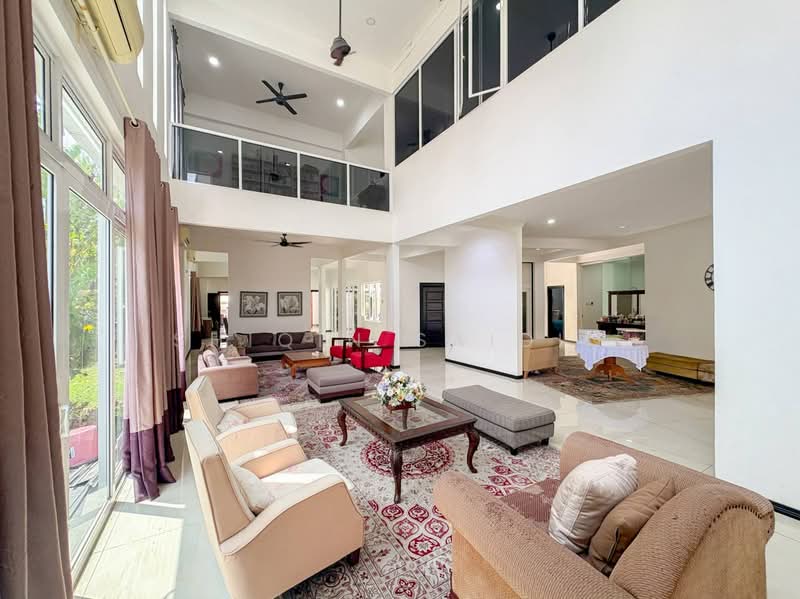 Rumah Banglo untuk Dijual di Seksyen 9 (Shah Alam) - Shiqin Saidin - Living Room - PropertyGuru.com.my