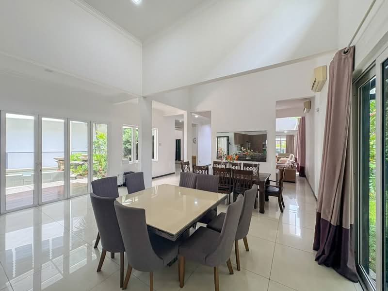 Rumah Banglo untuk Dijual di Seksyen 9 (Shah Alam) - Shiqin Saidin - Dining Room - PropertyGuru.com.my