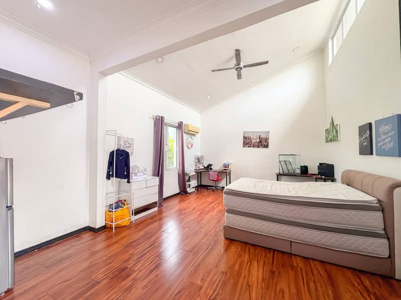 Rumah Banglo untuk Dijual di Seksyen 9 (Shah Alam) - Shiqin Saidin - Bedroom - PropertyGuru.com.my