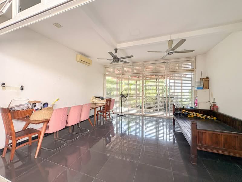Rumah Banglo untuk Dijual di Seksyen 9 (Shah Alam) - Shiqin Saidin - Living Room - PropertyGuru.com.my