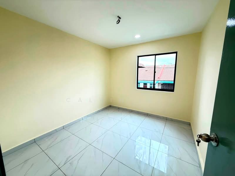 Flat for Sale at Bandar Selesa Jaya - Calvin Lee - PropertyGuru.com.my