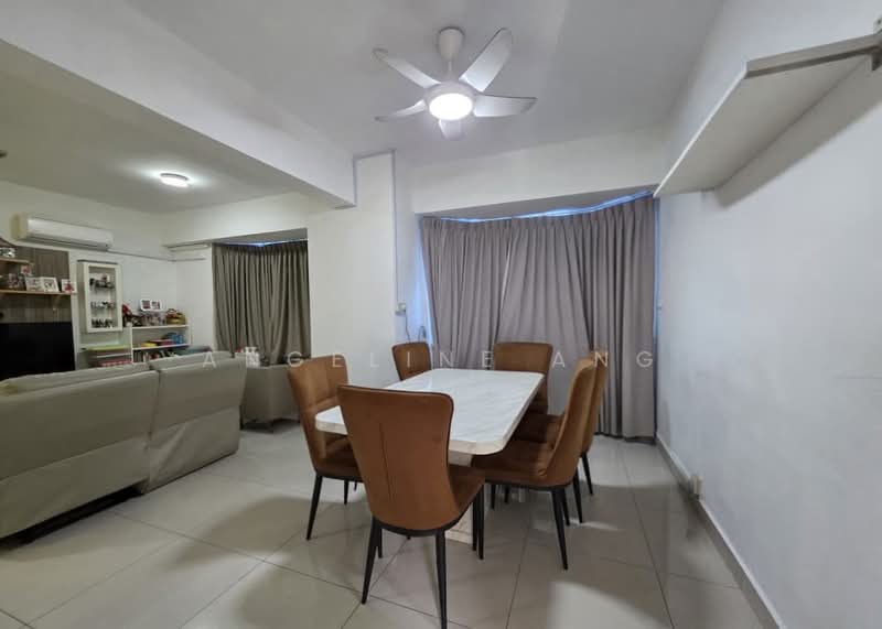 Servis Apartment untuk Dijual di Main Place Residence - ANGELINE ANG - Living Room - PropertyGuru.com.my