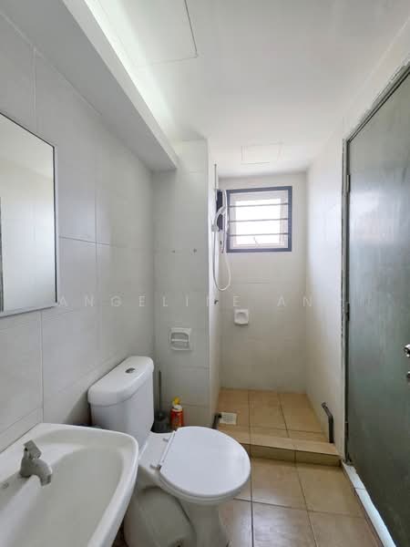 Servis Apartment untuk Dijual di Main Place Residence - ANGELINE ANG - Bathroom - PropertyGuru.com.my