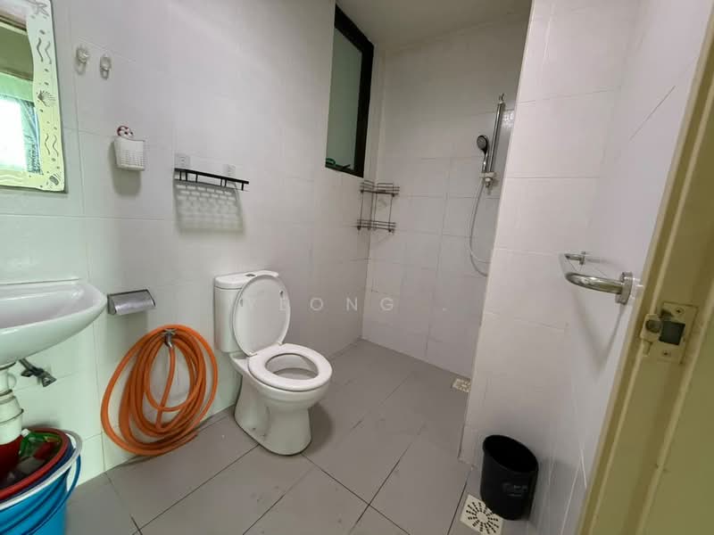 Kondominium untuk Dijual di Serin Residency - Yeong . - Bathroom - PropertyGuru.com.my