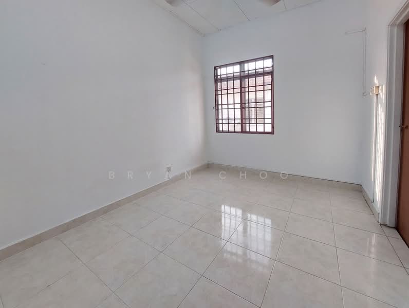 2-storey Terraced House for Sale in Bandar Kinrara Seksyen 1 (Bandar Kinrara) - Bryan Choo - Interior - PropertyGuru.com.my