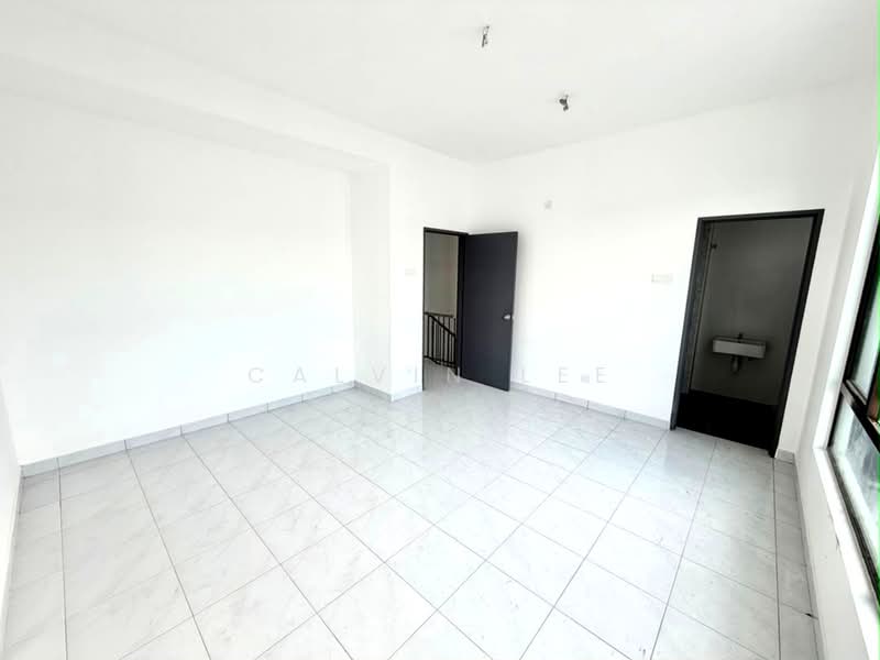 2-storey Terraced House for Sale in Taman Austin Duta (Tebrau) - Calvin Lee - PropertyGuru.com.my