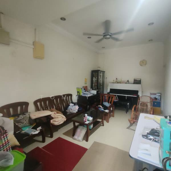 1-storey Terraced House for Sale in Taman Sentosa (Johor Bahru) - Tommy Tai - Living Room - PropertyGuru.com.my