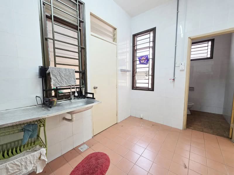 1-storey Terraced House for Sale in Taman JP Perdana (Johor Bahru) - Jojo Chung - Kitchen - PropertyGuru.com.my