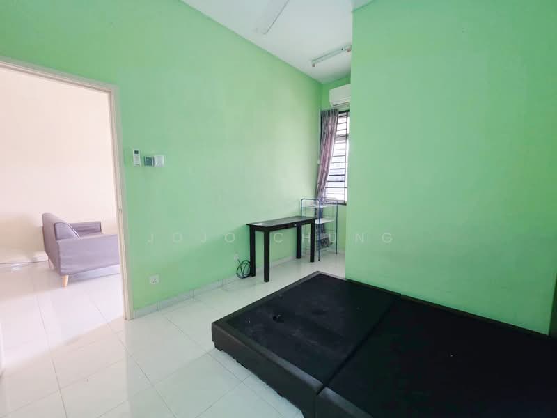 1-storey Terraced House for Sale in Taman JP Perdana (Johor Bahru) - Jojo Chung - Bedroom - PropertyGuru.com.my
