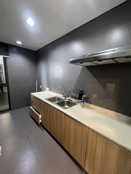 Kondominium untuk Dijual di The Capers @ Sentul East - Lewis Tam - Kitchen - PropertyGuru.com.my