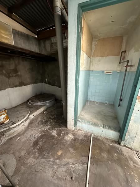 Rumah Banglo untuk Disewa di Menglembu (Perak) - Qazin Khoo - Bathroom - PropertyGuru.com.my
