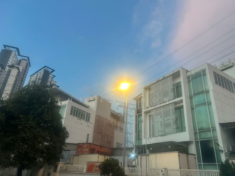 Semi-D Factory for Sale in Taman Perindustrian Kip (Kepong) - Jentsen Thong - Exterior - PropertyGuru.com.my