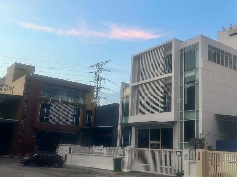 Semi-D Factory for Sale in Taman Perindustrian Kip (Kepong) - Jentsen Thong - Exterior - PropertyGuru.com.my
