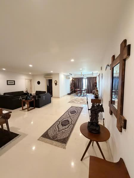 Kondominium untuk Dijual di Richmond - Anita Sharma - PropertyGuru.com.my