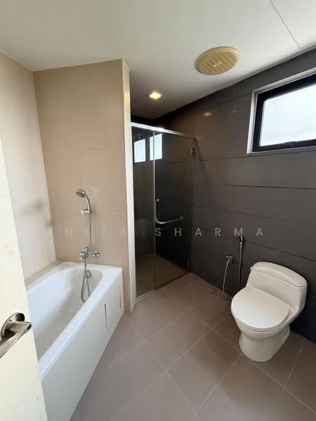 Kondominium untuk Dijual di Richmond - Anita Sharma - PropertyGuru.com.my