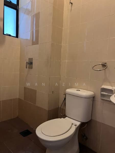 Semi-Detached House for Sale in Taman Villa Putra (Sungai Buloh) - Wan Azima - Bathroom - PropertyGuru.com.my