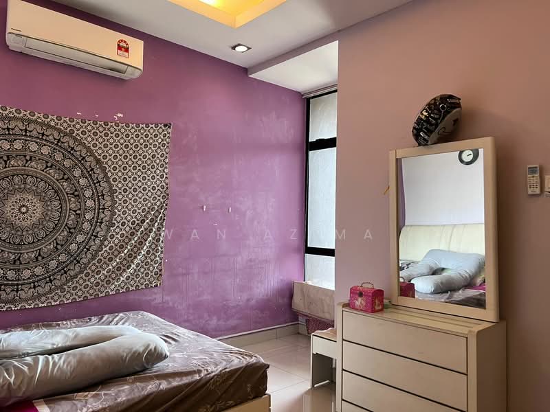 Semi-Detached House for Sale in Taman Villa Putra (Sungai Buloh) - Wan Azima - Bedroom - PropertyGuru.com.my