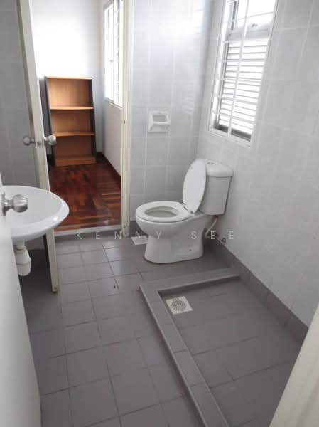 2-storey Terraced House for Sale in Presint 11 (Putrajaya) - Kenny See - Bathroom - PropertyGuru.com.my