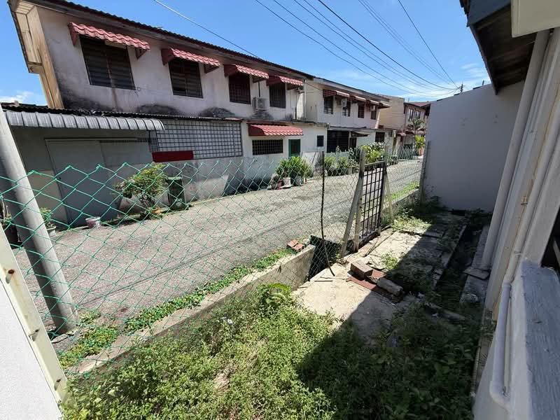 1-storey Terraced House for Rent in Bercham (Ipoh) - Qazin Khoo - Exterior - PropertyGuru.com.my