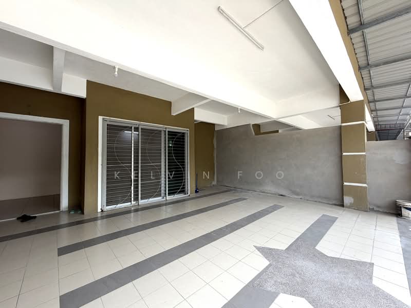 2-storey Terraced House for Sale in Taman Melor (Teluk Intan) - Kelvin Foo - Entrance - PropertyGuru.com.my