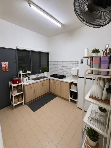 Terraced House for Sale in Usj 12 (Subang Jaya) - Ashlee LSS - Kitchen - PropertyGuru.com.my