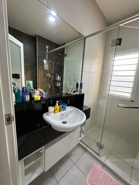 Rumah Teres 2 Tingkat untuk Dijual di Kota Kemuning (Shah Alam) - Chloe Tan - Bathroom - PropertyGuru.com.my