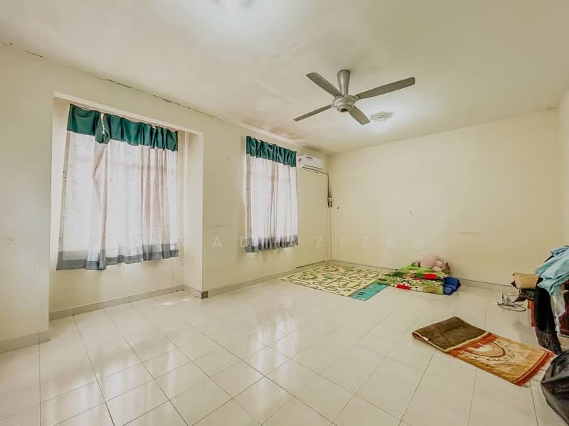 2-storey Terraced House for Sale in Bandar Baru Salak Tinggi (Sepang) - Ajwad Azizan - PropertyGuru.com.my