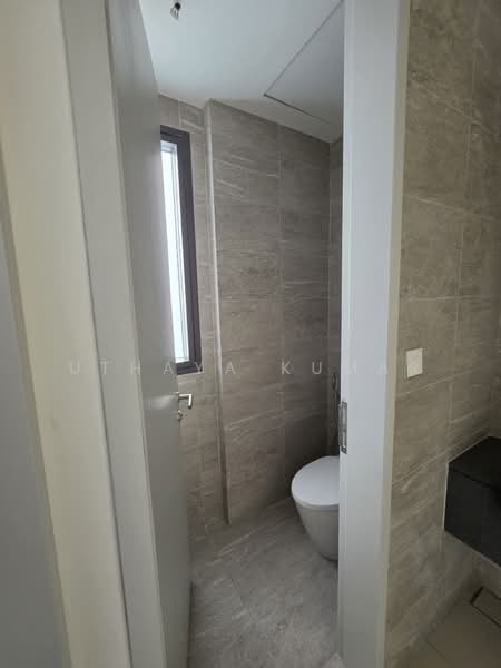 Service Residence for Sale at Edelweiss @ Tropicana Gardens - Uthaya Kumar - Bathroom - PropertyGuru.com.my