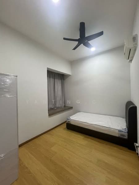 Kondominium untuk Dijual di Bay Point @ Country Garden Danga Bay - YANTING.C . - Bedroom - PropertyGuru.com.my