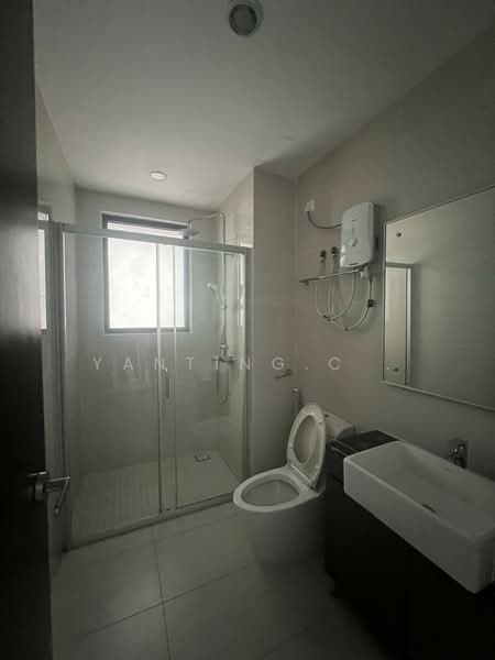 Kondominium untuk Dijual di Bay Point @ Country Garden Danga Bay - YANTING.C . - Bathroom - PropertyGuru.com.my