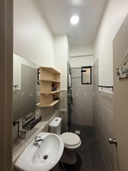 Condominium for Sale at Kingfisher @ Putatan - Puan Rozana - Bathroom - PropertyGuru.com.my