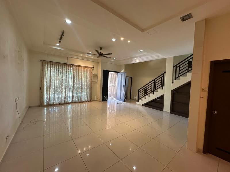 2-storey Terraced House for Rent in Menglembu (Perak) - Qazin Khoo - Living Room - PropertyGuru.com.my