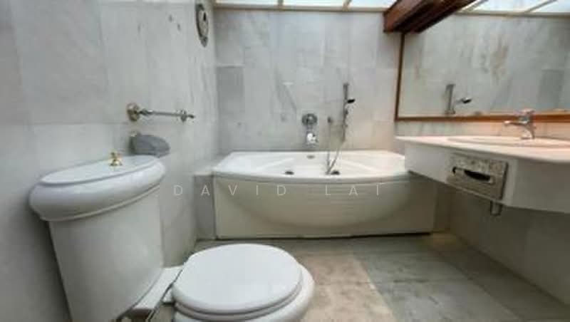 Kondominium untuk Dijual di Mont Kiara Pelangi - David Lai - Bathroom - PropertyGuru.com.my