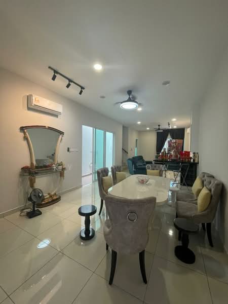 Rumah Teres 2 Tingkat untuk Dijual di Setia Eco Templer (Rawang) - Kyler Low - Living Room - PropertyGuru.com.my