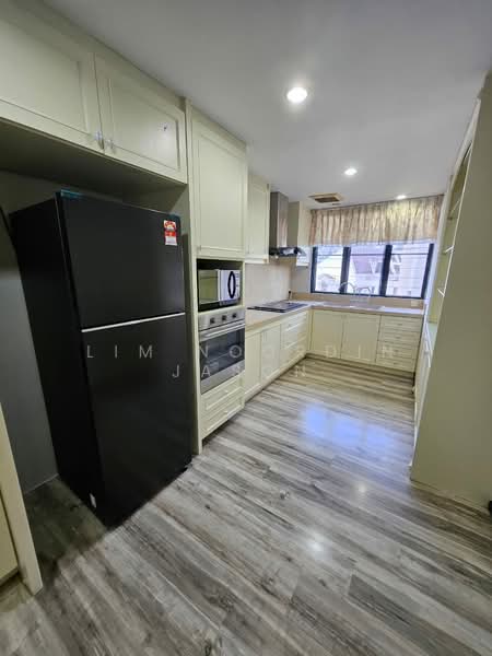 Kondominium untuk Dijual di Bellisa Court - Lim Noordin Jason - Kitchen - PropertyGuru.com.my