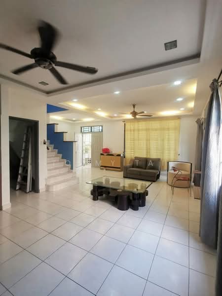 2-storey Terraced House for Sale in Bukit Indah (Iskandar Puteri (Nusajaya)) - Tommy Tai - Living Room - PropertyGuru.com.my