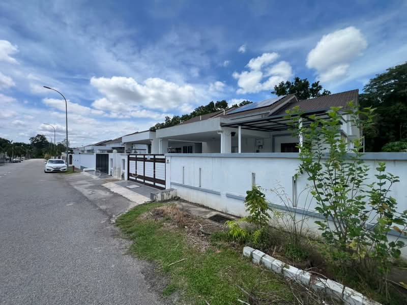 Semi-Detached House for Sale in Taman Tasik Utama (Bukit Katil) - Geoffery Wee - Exterior - PropertyGuru.com.my