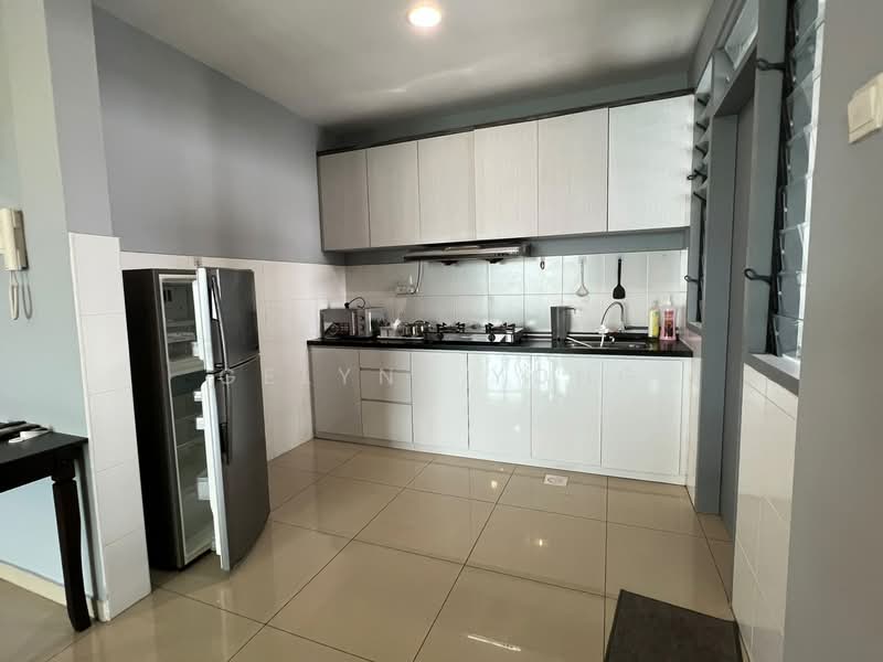 Condominium for Sale at Fairway Suites - Gelyne Yong - Kitchen - PropertyGuru.com.my