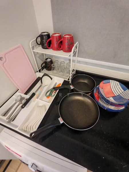 Servis Apartment untuk Disewa di Windmill upon Hills - Robert Yee - Kitchen - PropertyGuru.com.my