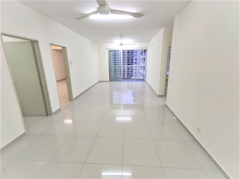 Kondominium untuk Dijual di Platinum Lake PV 16 - Kin L - Living Room - PropertyGuru.com.my