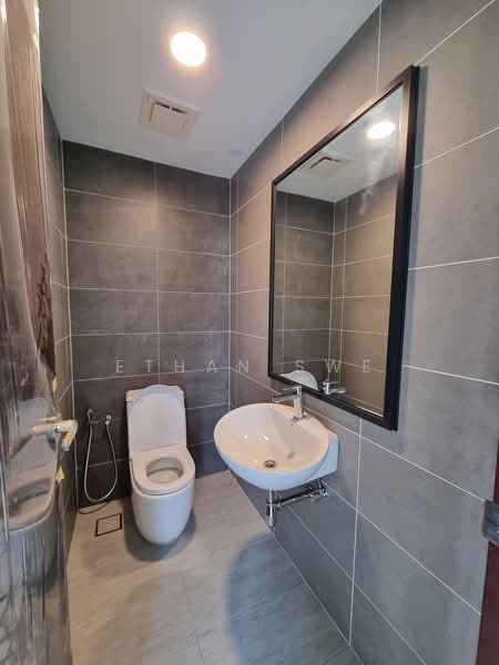 3-storey Terraced House for Sale in Bukit Rahman Putra (Sungai Buloh) - Ethan Swe - Bathroom - PropertyGuru.com.my